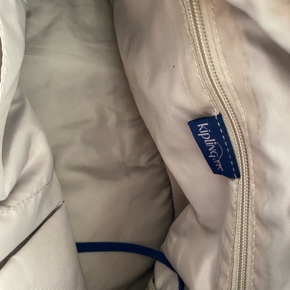 Kipling Defea - Picture 9 of 9